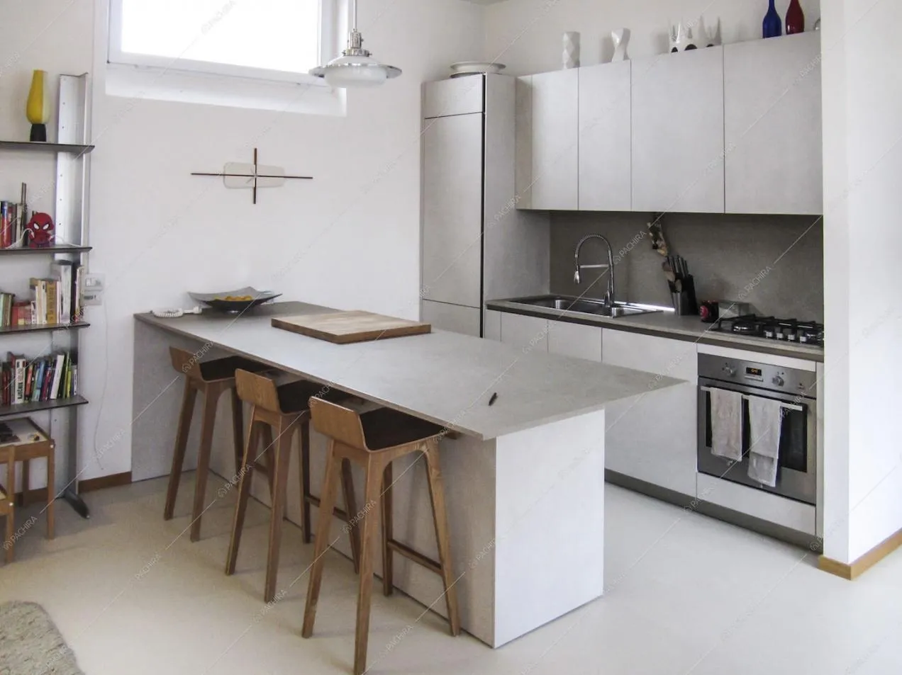 Cucina a vista con fornelli a gas