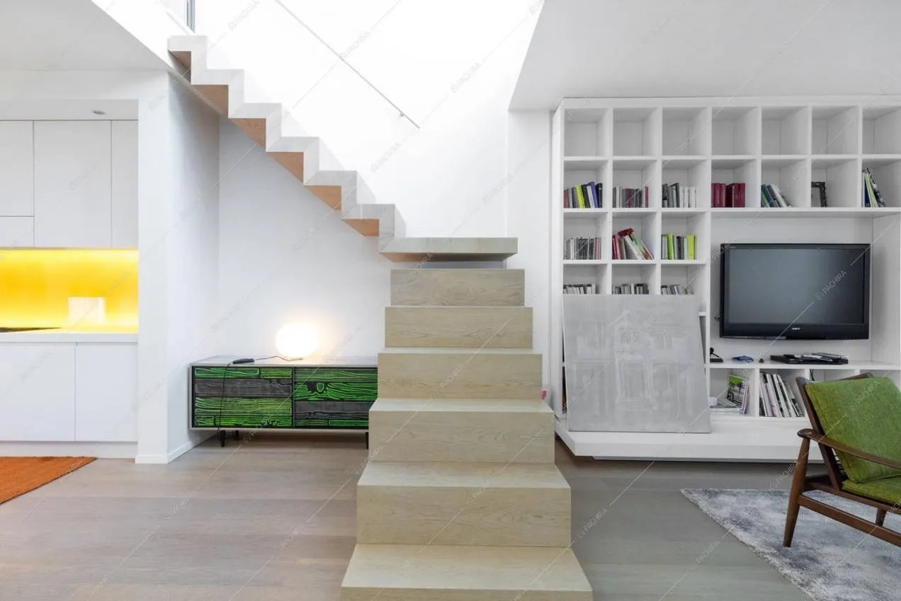 La scala minimal del loft