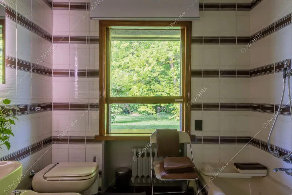 Bagno della villa Biotite, location in stile moderno a Verona