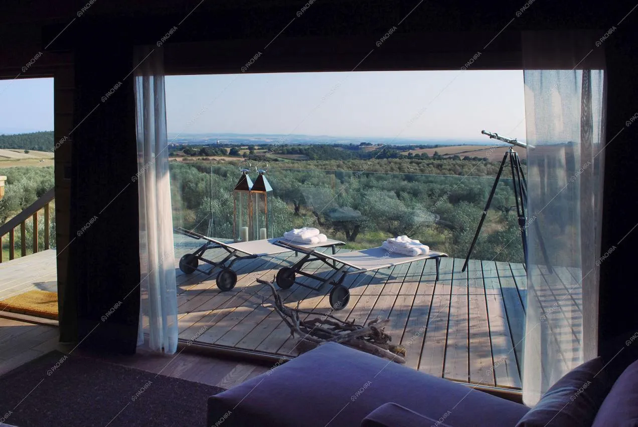 Terrazza con sdraio e vista panoramica