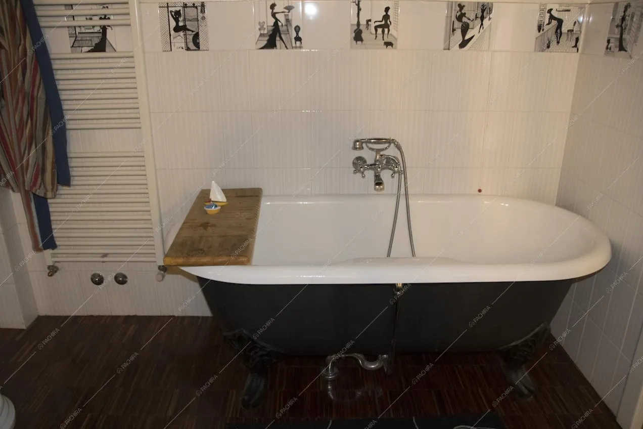 Vasca da bagno Location Strelizia