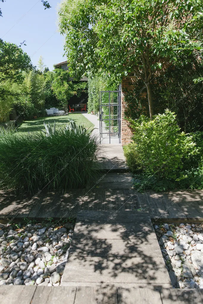 Giardino e Vetrate di questa villa in provincia di Udine