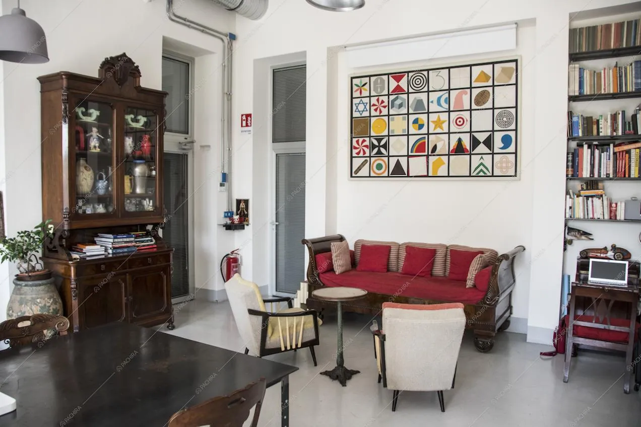 Salotto moderno con arredi design