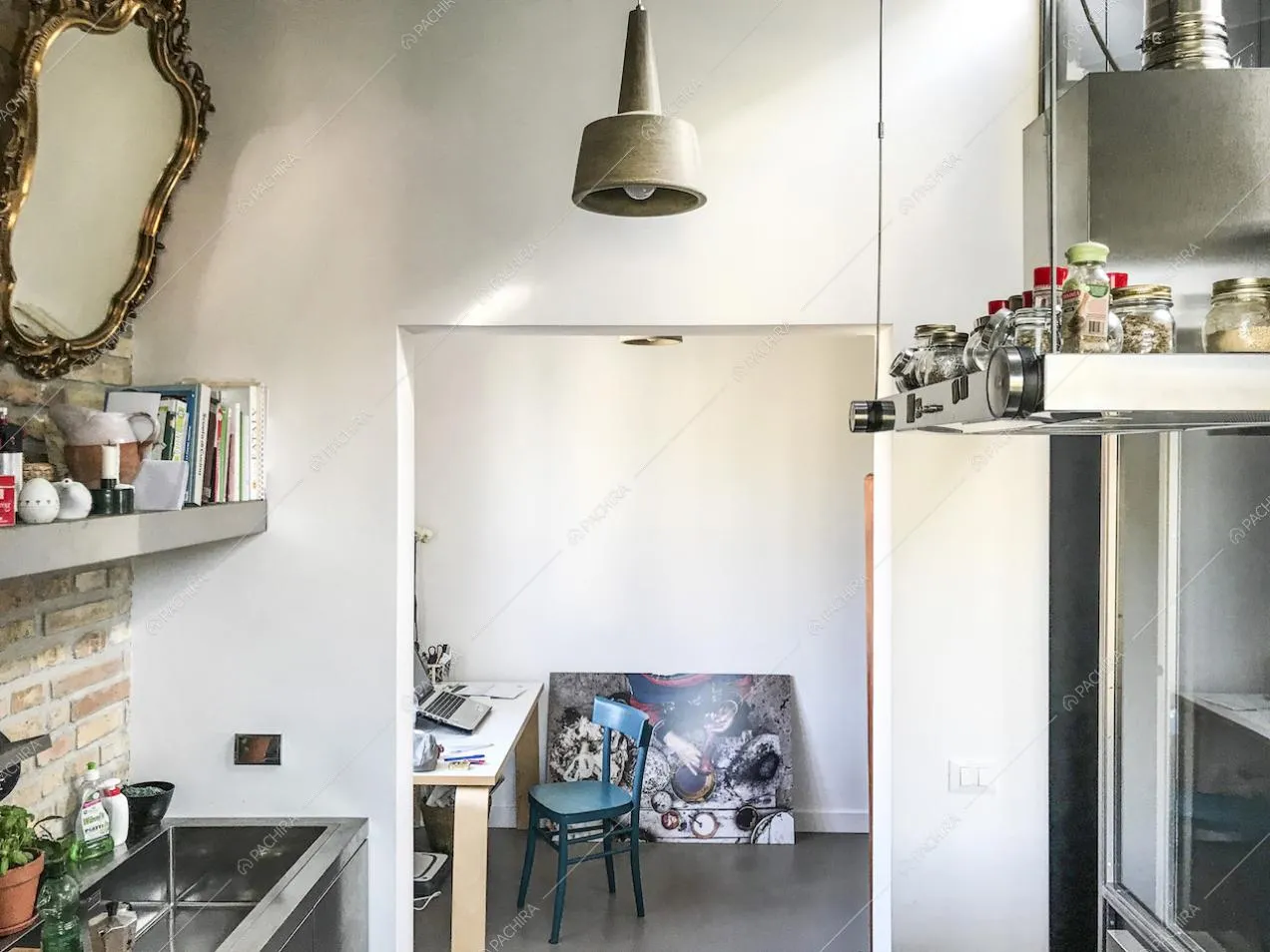 Vista su Cucina e Studio della Location Rovo