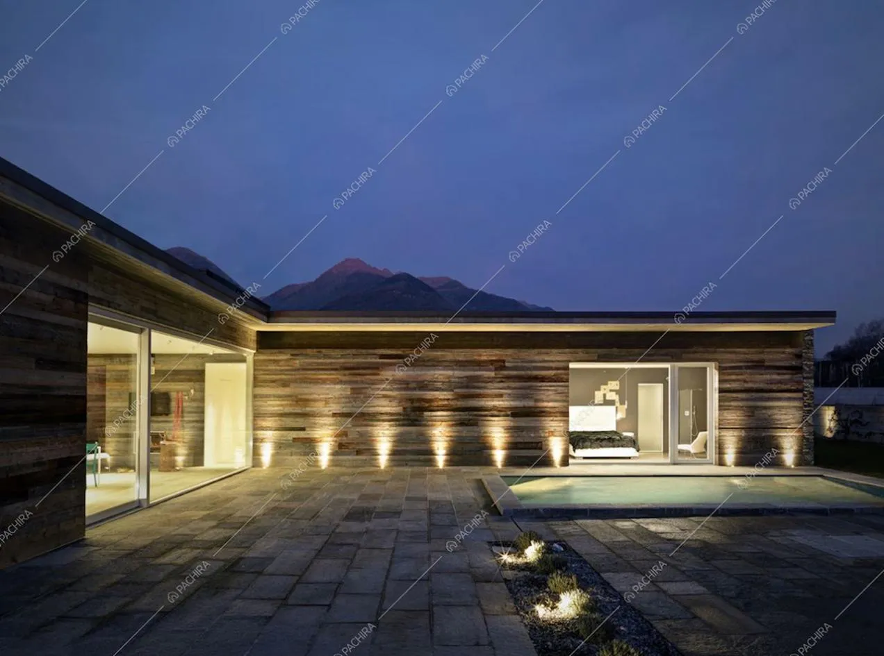 La Villa Tecoma illuminata