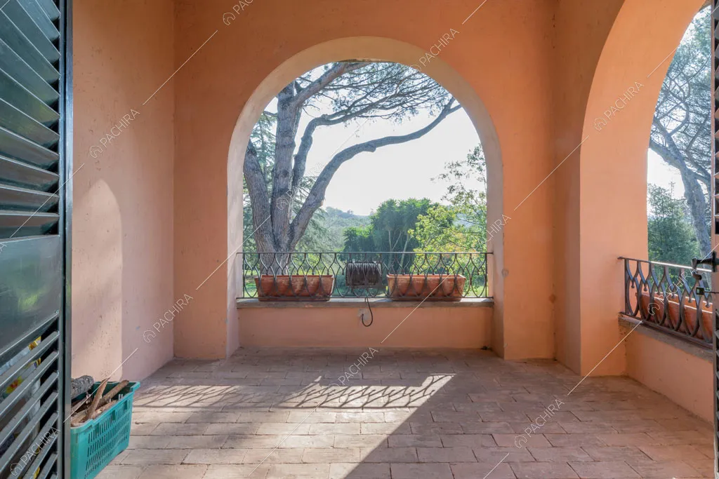 Terrazza della dimora storica Logan, location in stile classico a Roma