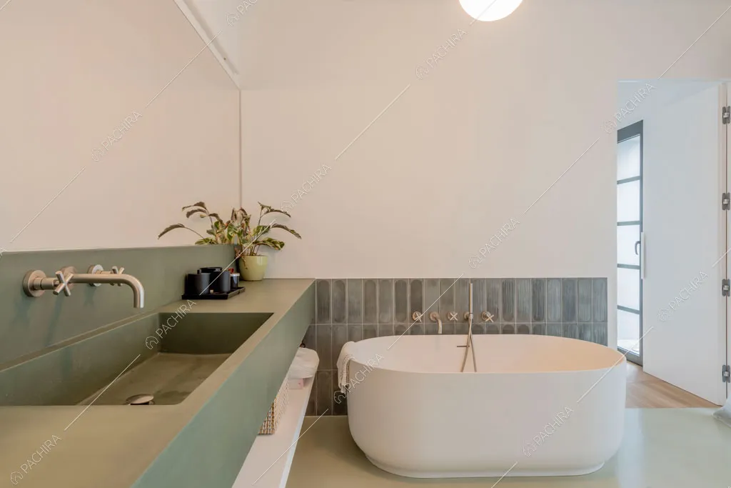 Bagno del loft Tigri, location in stile contemporaneo a Milano