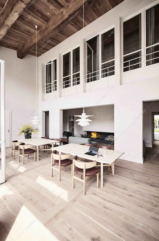 Villa su due livelli e pavimento in parquet