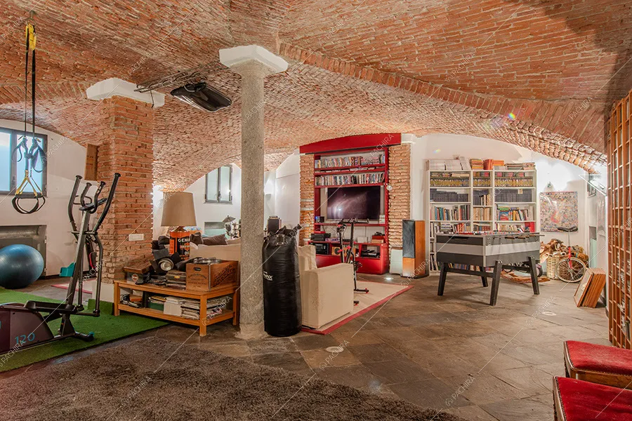 Taverna del loft Fittonia, location in stile contemporaneo a Milano