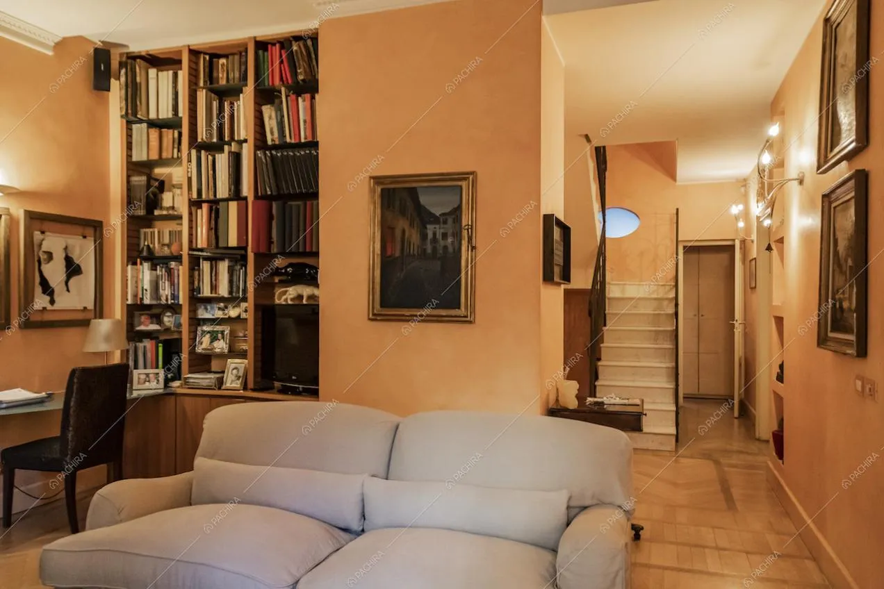 Sala della villa Curcuma, location in stile contemporaneo a Milano