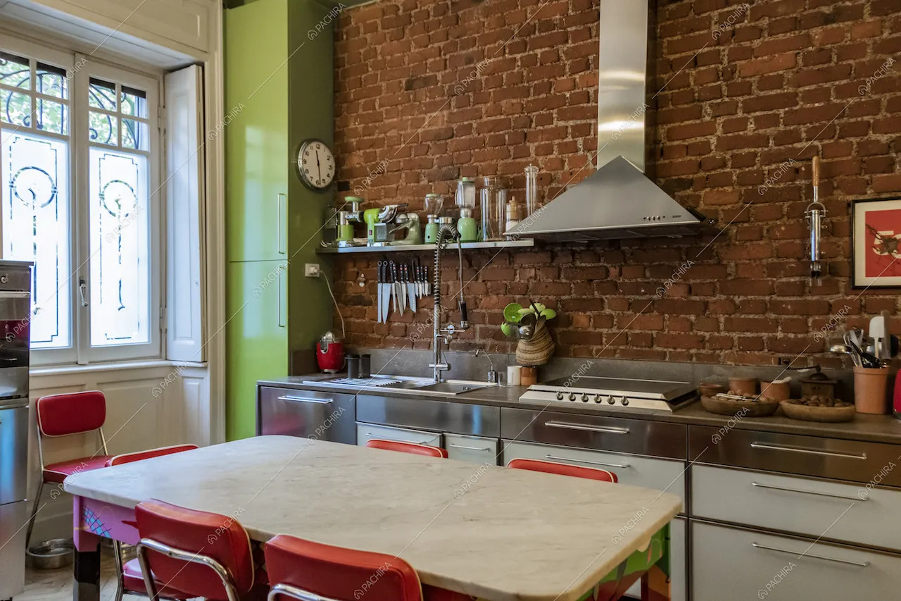 Cucina della villa Curcuma, location in stile contemporaneo a Milano