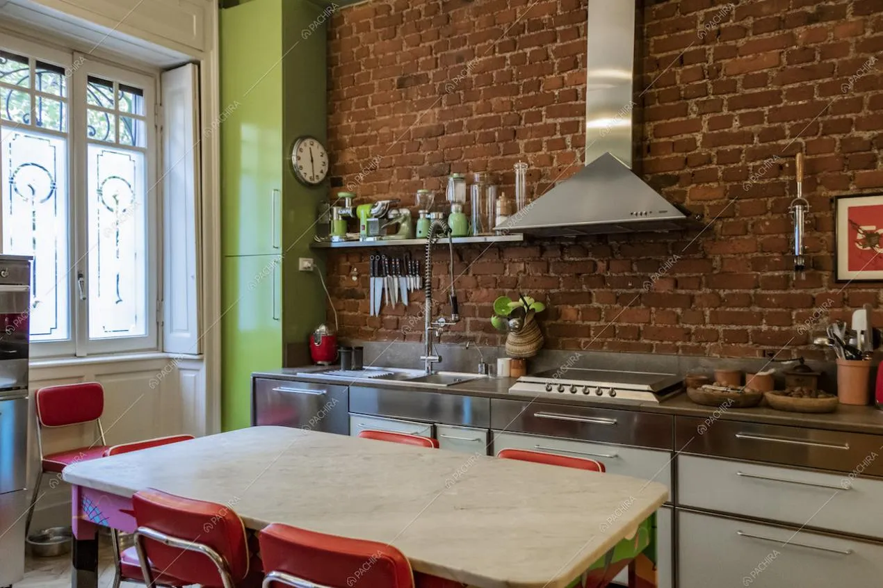 Cucina della villa Curcuma, location in stile contemporaneo a Milano