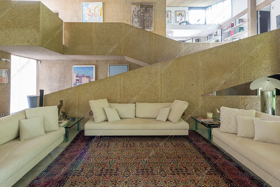 Salotto della villa Noce, location in stile vintage a Milano
