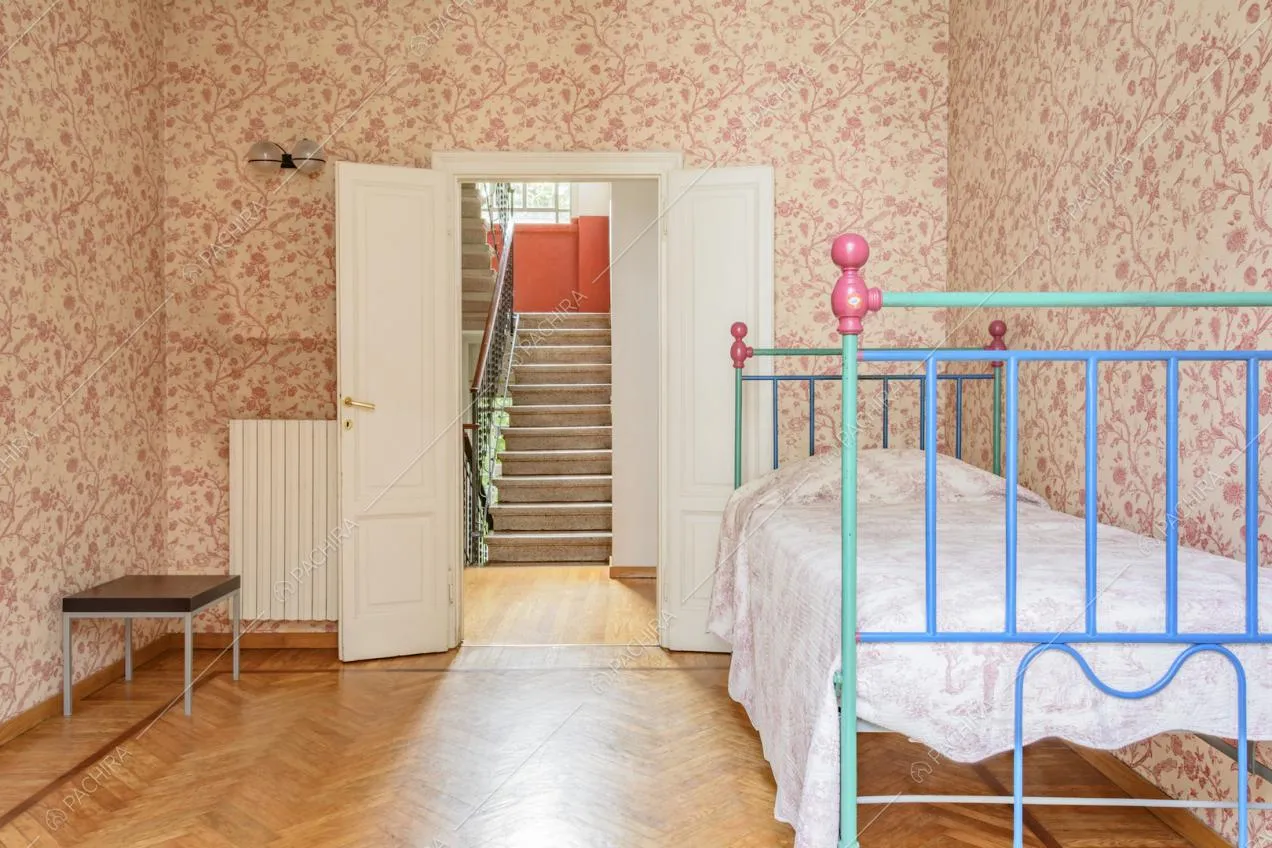 Camera da letto e vista sulla scalinata
