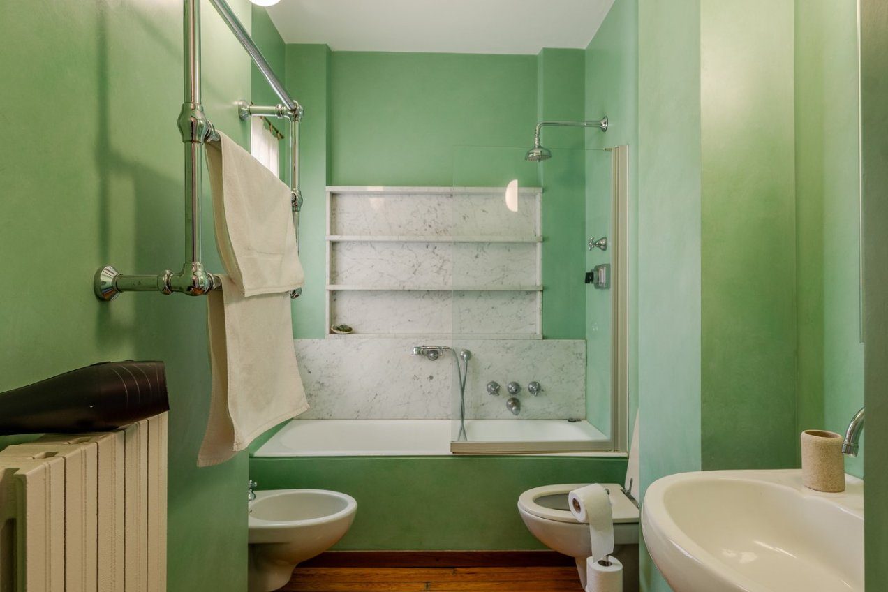 Bagno della villa Ginestrella, location per shooting a Milano
