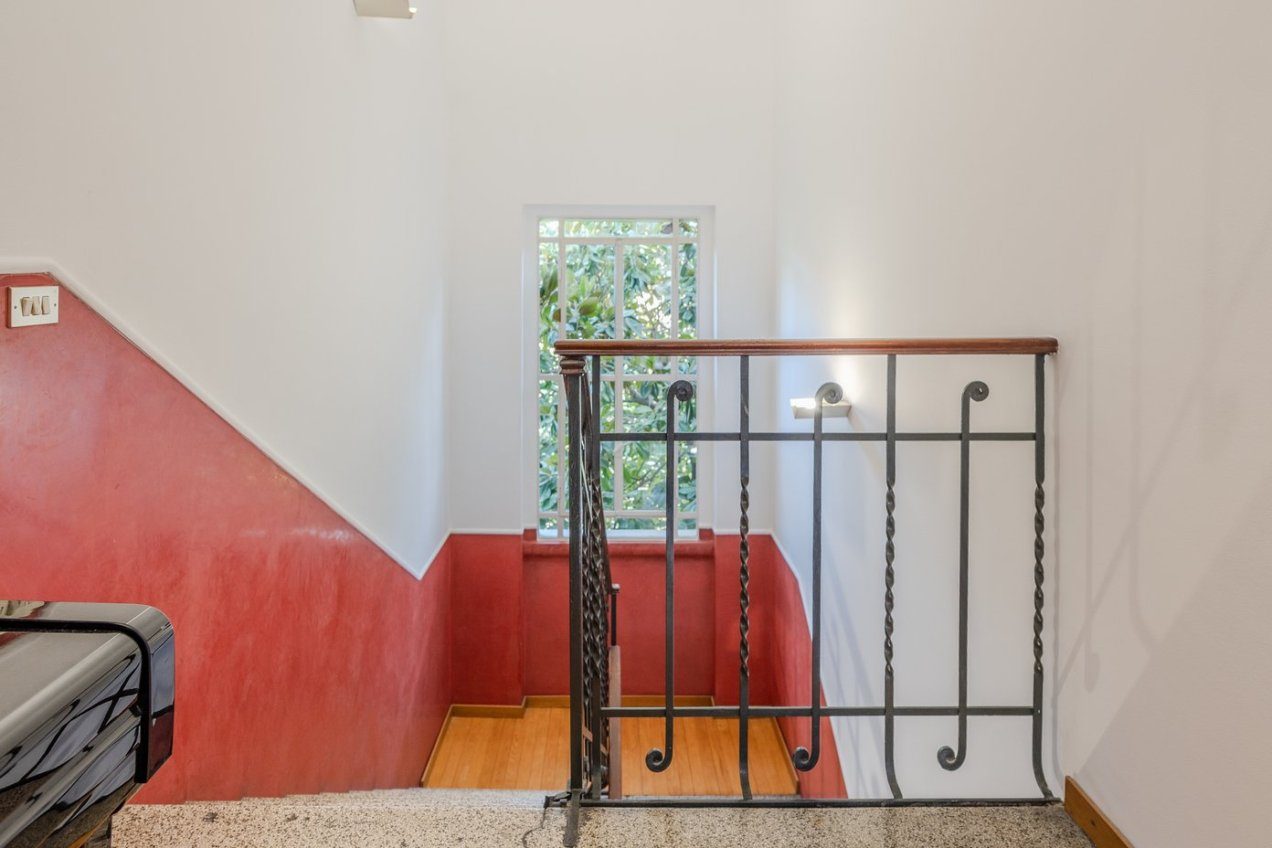 Pianerottolo della villa Ginestrella, location per shooting a Milano