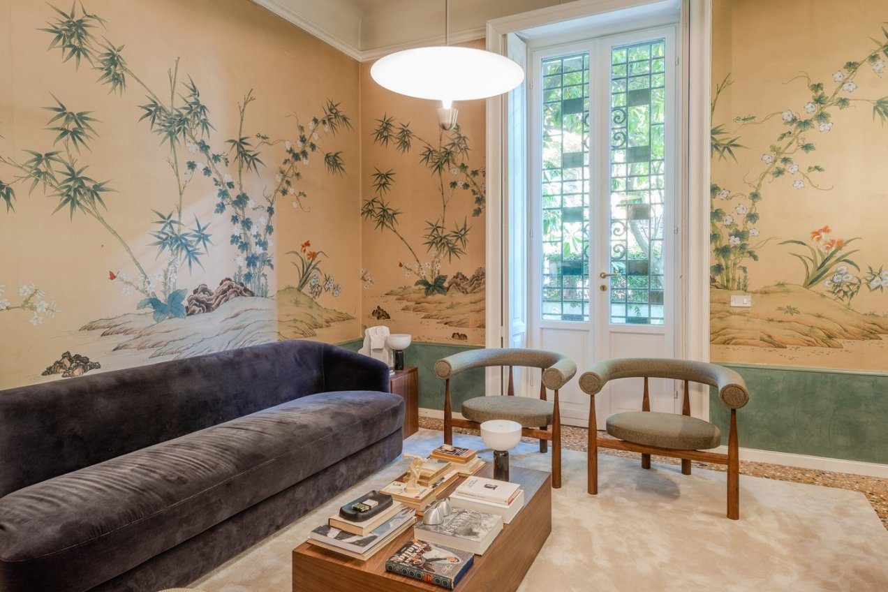 Zona living della villa Ginestrella, location moderna per shooting a Milano