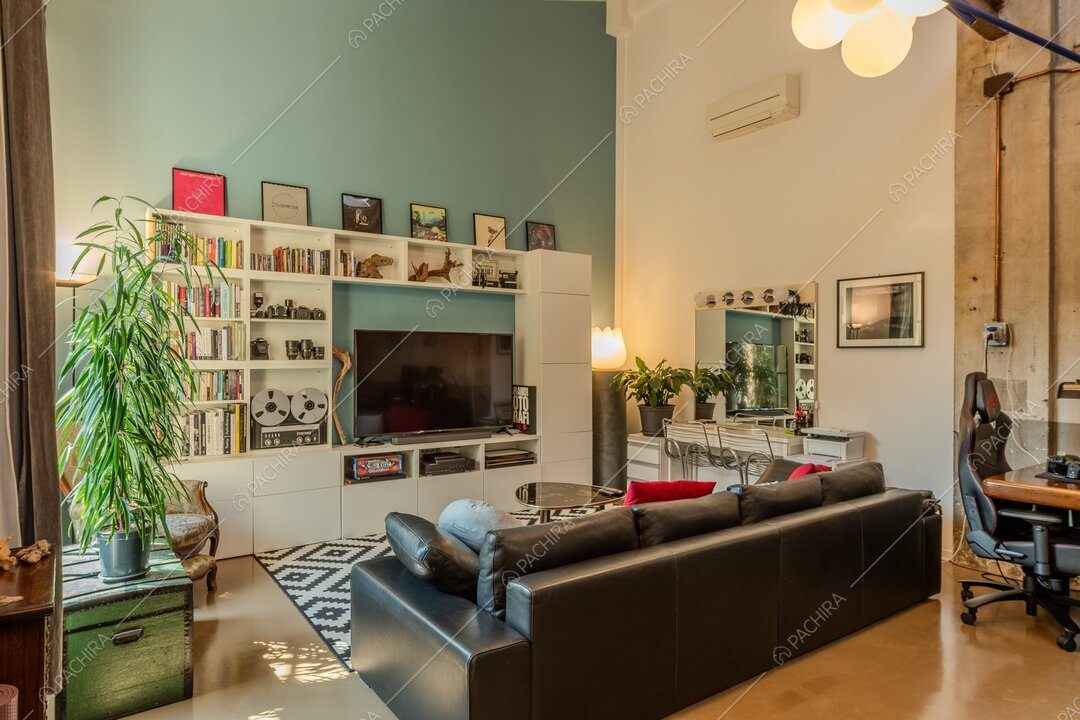 Salotto del loft Gazania, location contemporanea per shooting a Milano