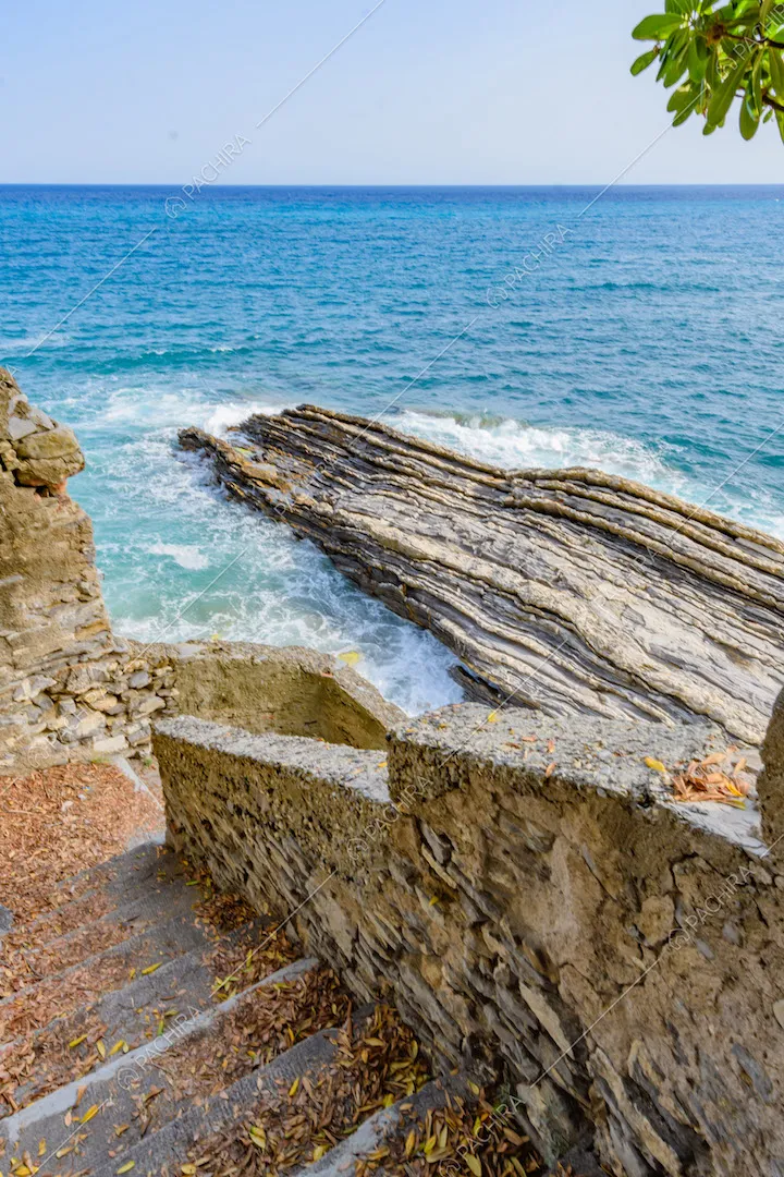 Scale che conducono alla caletta privata