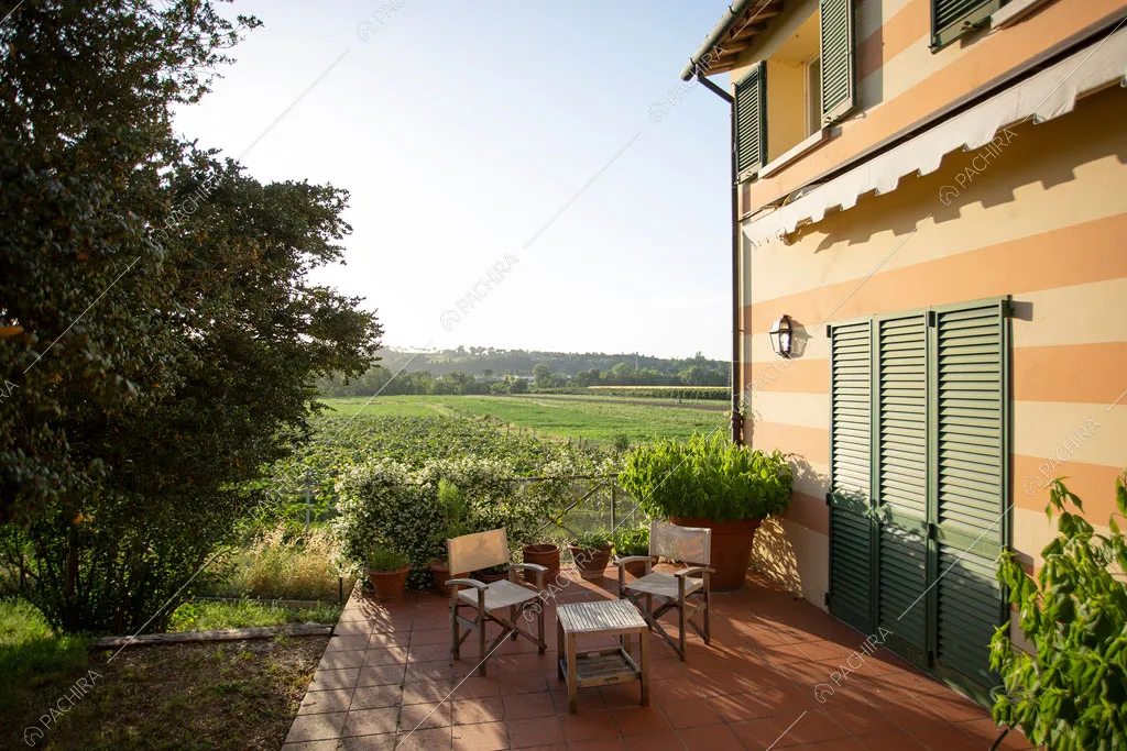 Giardino della villa Accona, location in stile classico a Ravenna