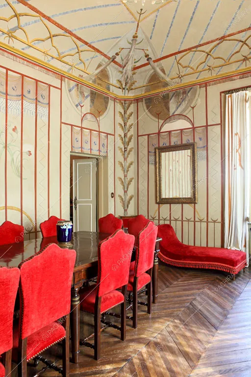 Pavimento in parquet nella sala da pranzo della dimora storica Seram, location in stile classico a Bologna