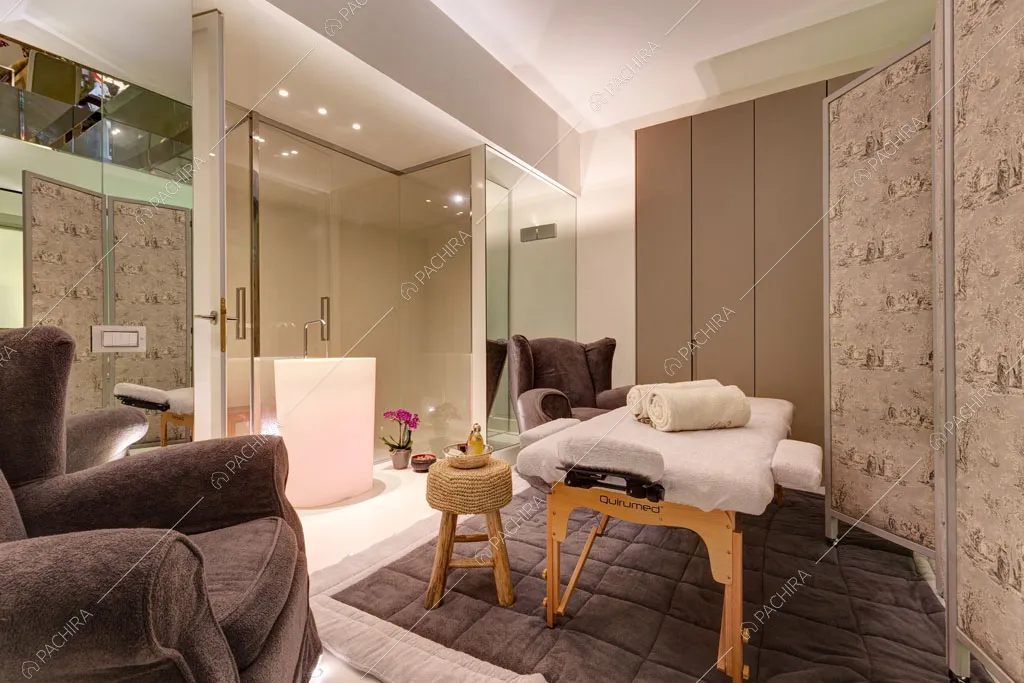 Spa dell'appartamento Passiflora, location in stile contemporaneo a Roma