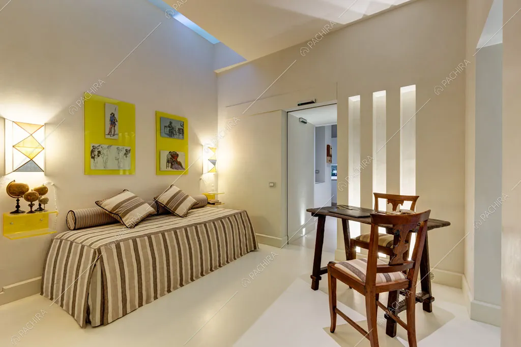 Studio dell'appartamento Passiflora, location in stile contemporaneo a Roma