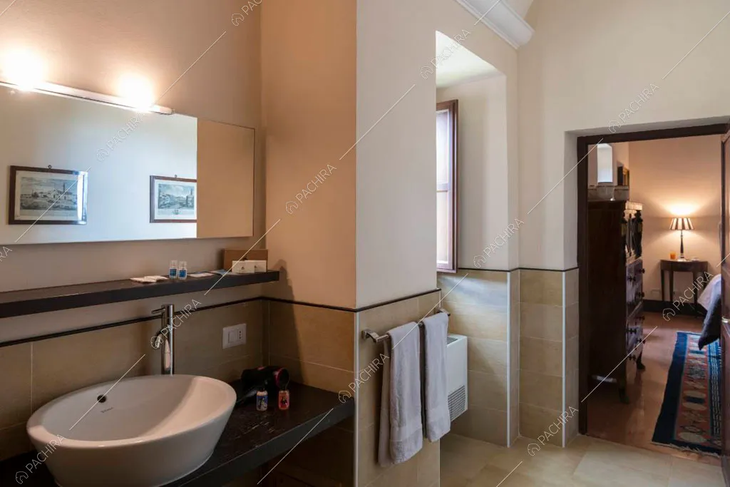Bagno della chiesa Levante, location in stile classico a Palermo