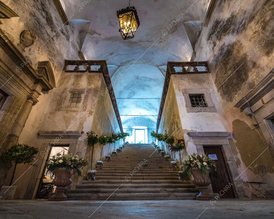 Location Levante Palermo chiesa classico shooting foto video 20