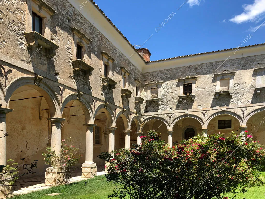 Location Levante Palermo chiesa classico shooting foto video 26