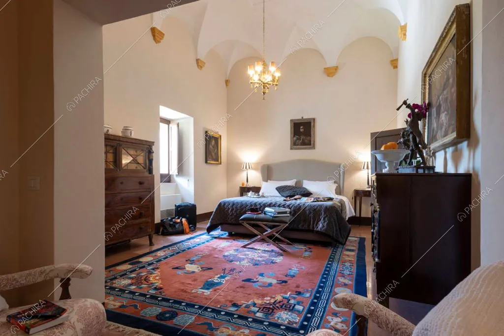 Camera da letto matrimoniale della chiesa Levante, location in stile classico a Palermo
