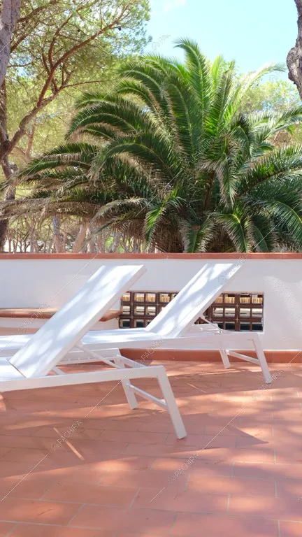 Terrazza della villa Larzac, location in stile moderno a Livorno
