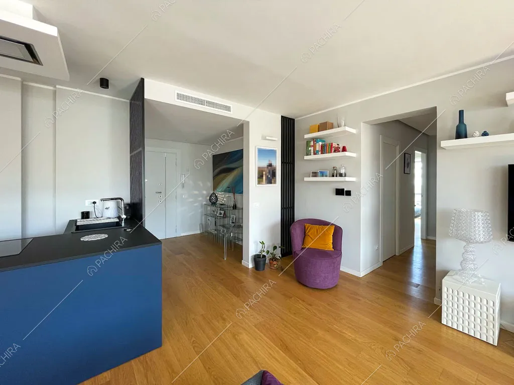 Pavimento in parquet nella zona living dell'appartamento Terfezia, location in stile contemporaneo a Roma