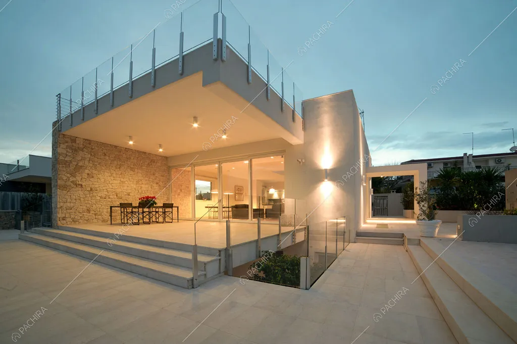 Porticato della villa Garigliano, location in stile contemporaneo a Barletta-Andria-Trani