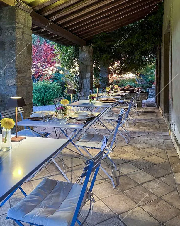 Veranda della villa Pieris, location in stile rustico a Roma
