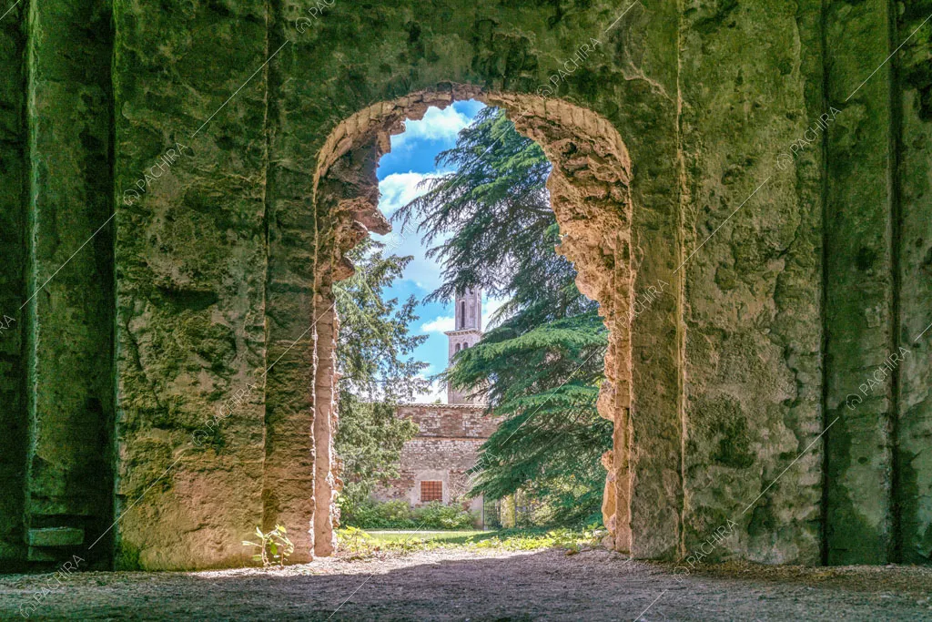 Antica costruzione nel giardino della dimora storica Visayan, location in stile classico a Vicenza