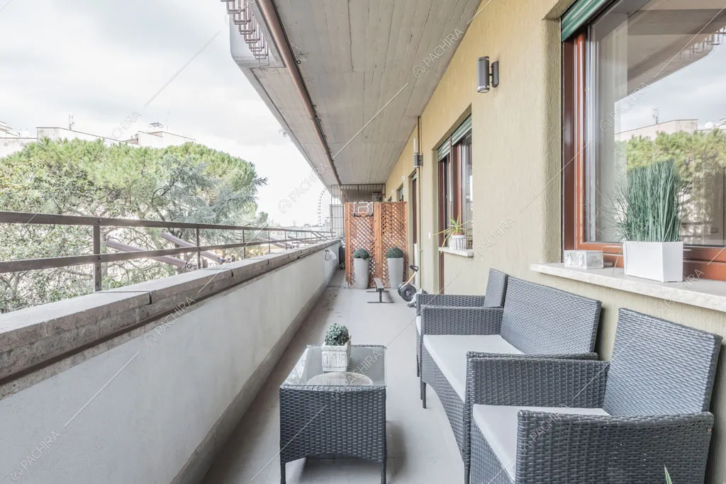 Terrazza dell'appartamento Mate, location in stile contemporaneo a Roma