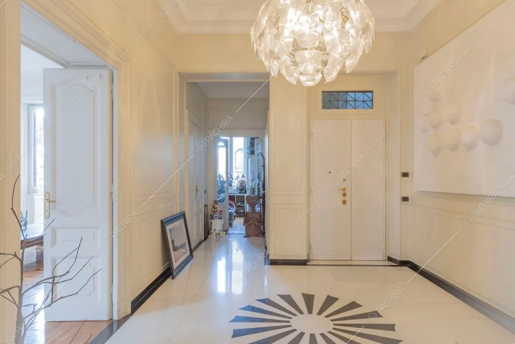 Atrio dell'appartamento Kiwano, location in stile moderno a Roma