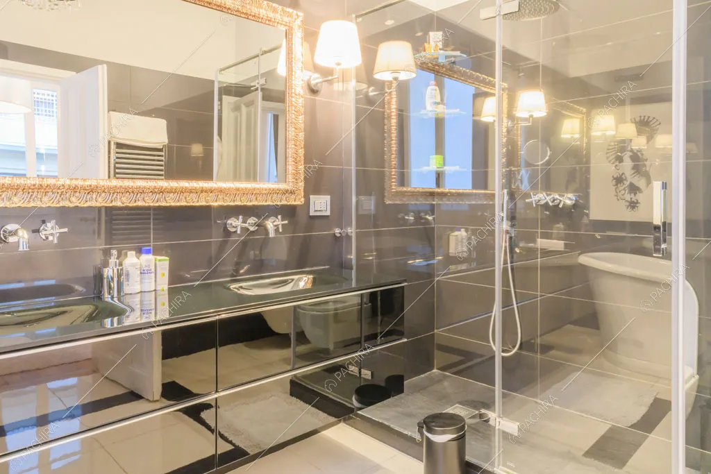 Bagno della location Amur, appartamento in stile insolito a Roma