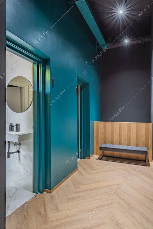 Atrio dell'espositivo Copper, location in stile industriale a Milano