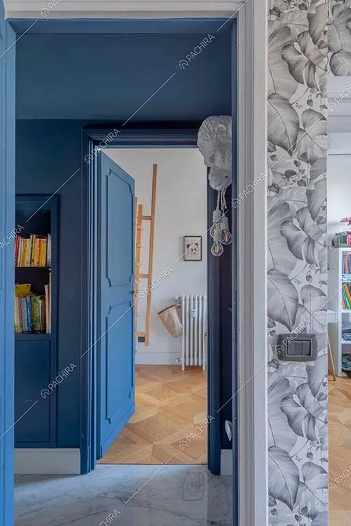 Atrio dell'appartamento Zambesi, location in stile eclettico a Roma