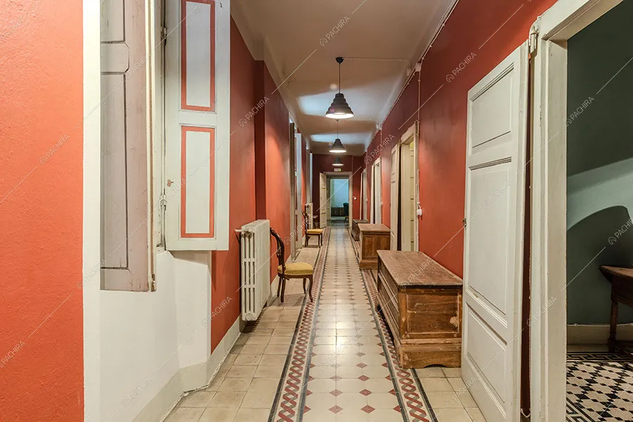 Corridoio della dimora storica Ajoite, location in stile classico a Milano