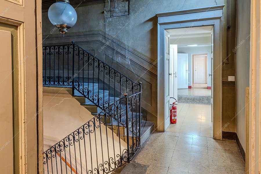 Scale della dimora storica Ajoite, location in stile classico a Milano
