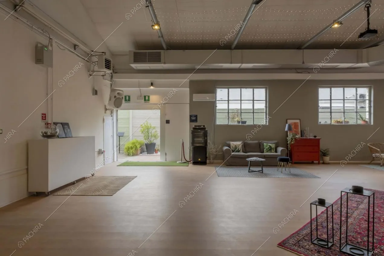 Loft dello studio Eclipse, location in stile contemporaneo a Milano