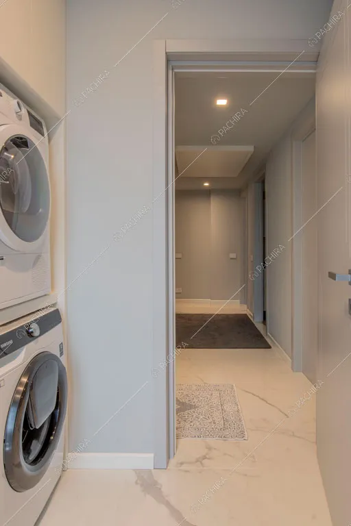 Bagno della villa Manioca, location in stile contemporaneo a Monza