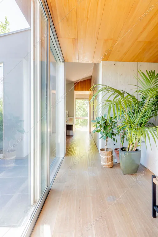 Corridoio della villa Yukon, location in stile contemporaneo a Pavia