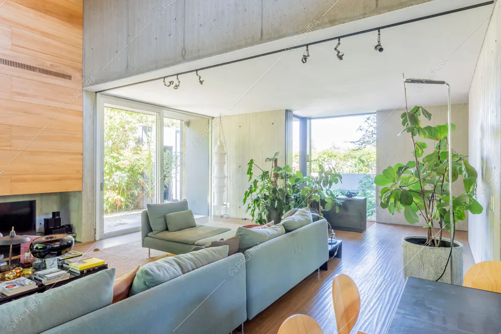 Sala della villa Yukon, location in stile contemporaneo a Pavia