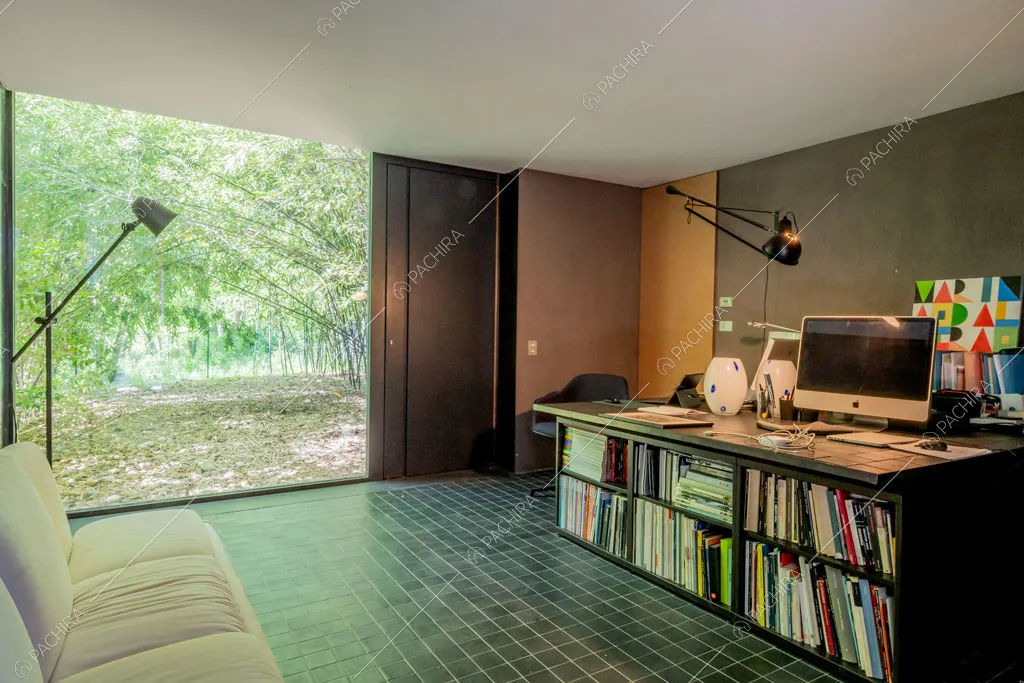 Studio della villa Yukon, location in stile contemporaneo a Pavia