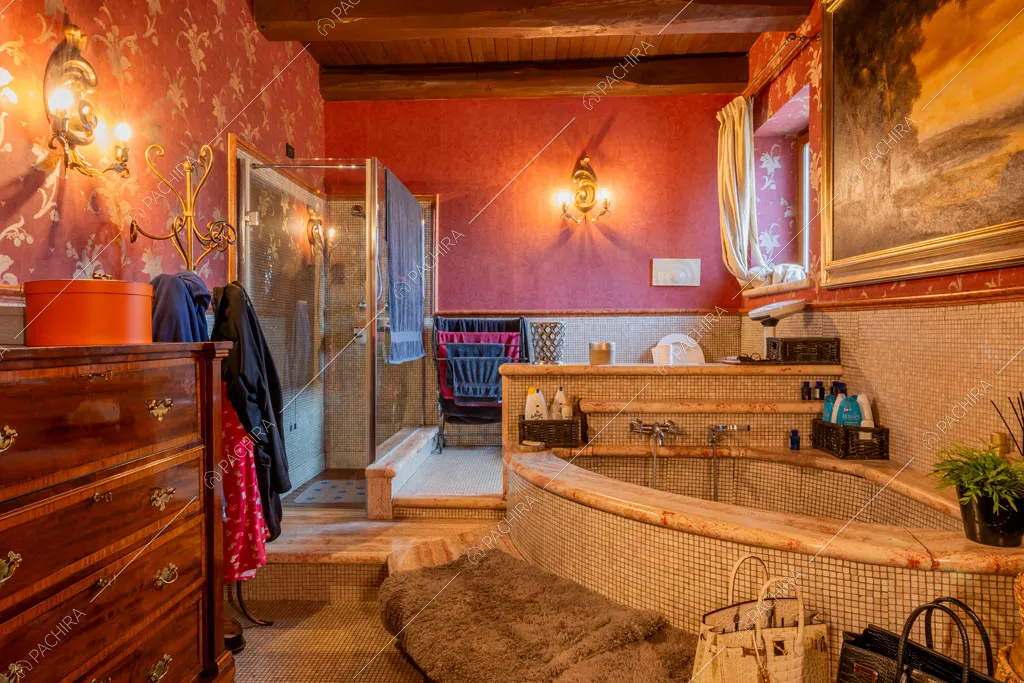 Bagno della villa Sidley, location in stile classico a Roma