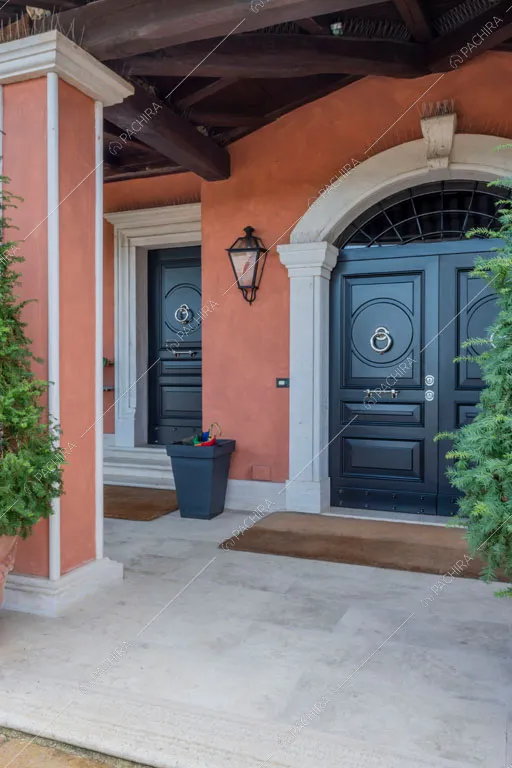 Portico della villa Sidley, location in stile classico a Roma